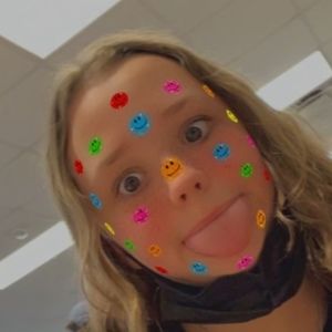 Meet your Posher, Eliza